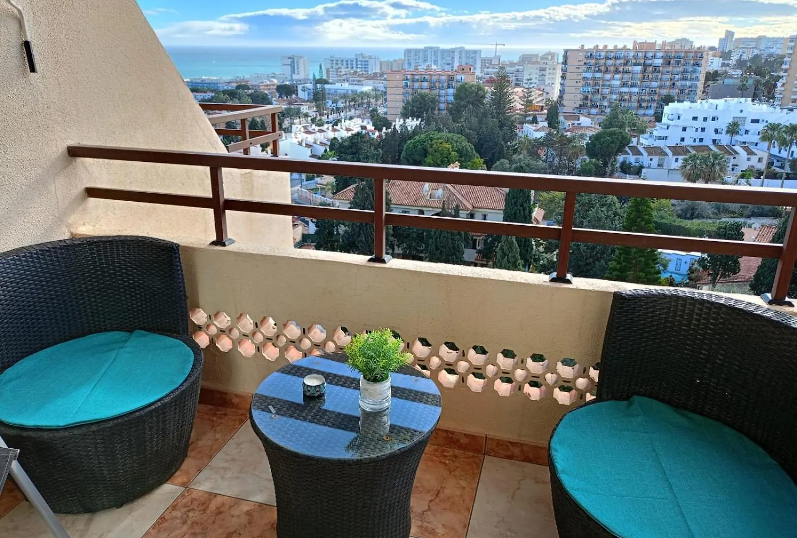 Duquesa 704 By Ivi Real Estate location